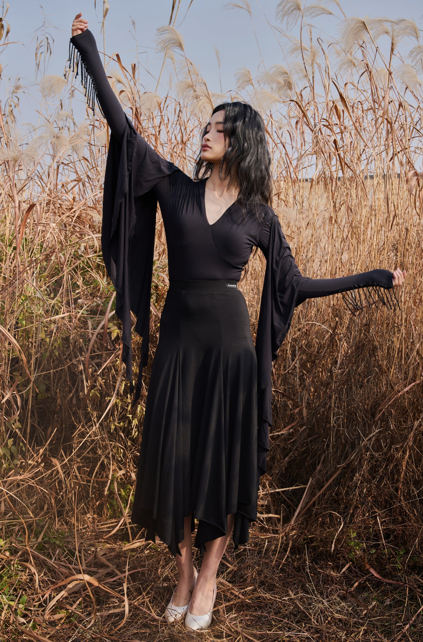 【Racing toward the Windblown Field of Wheat】 PRODUCT：F003