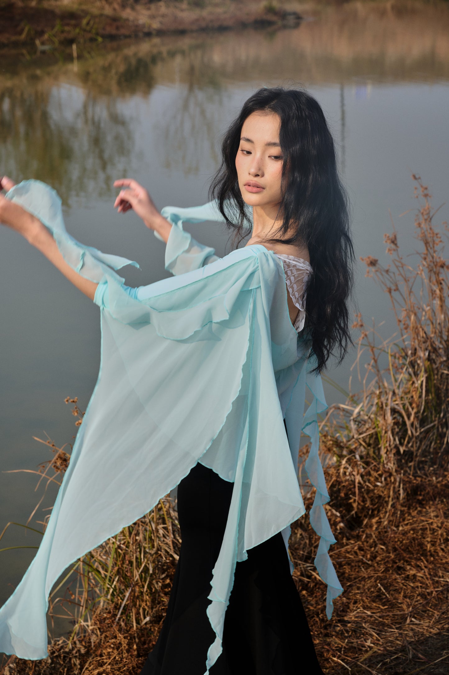 【Racing toward the Windblown Field of Wheat】 PRODUCT：F006
