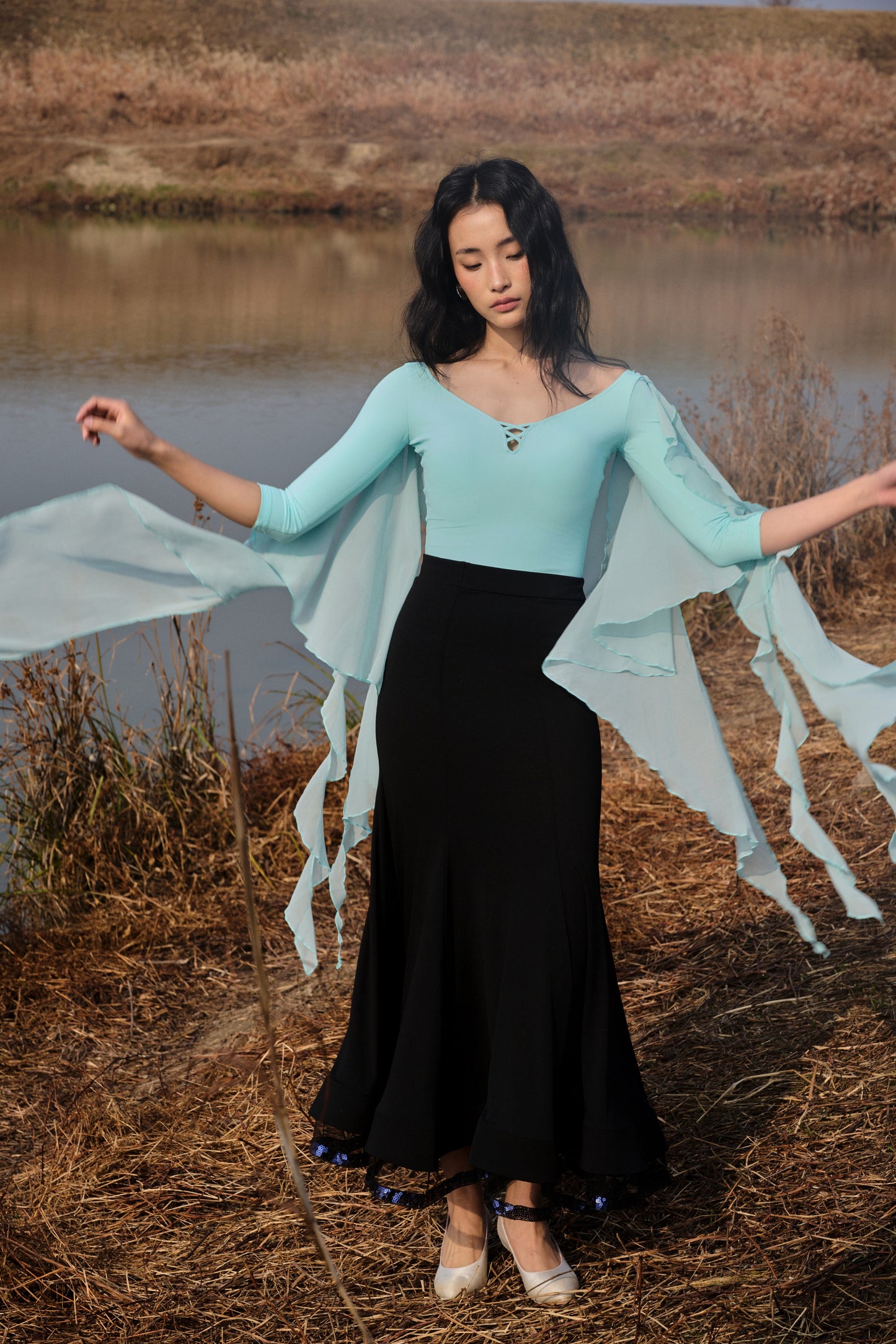 【Racing toward the Windblown Field of Wheat】 PRODUCT：F006